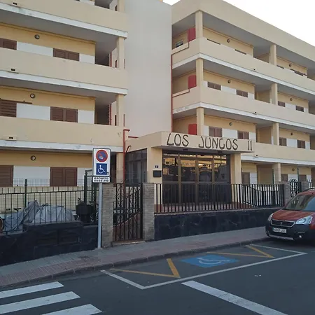 Cosy Juncos - Upgraded Apartment